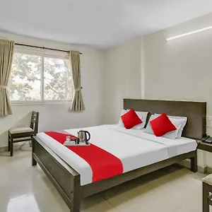 flagship-kalapurackal-residency.kerala-hotels.net/